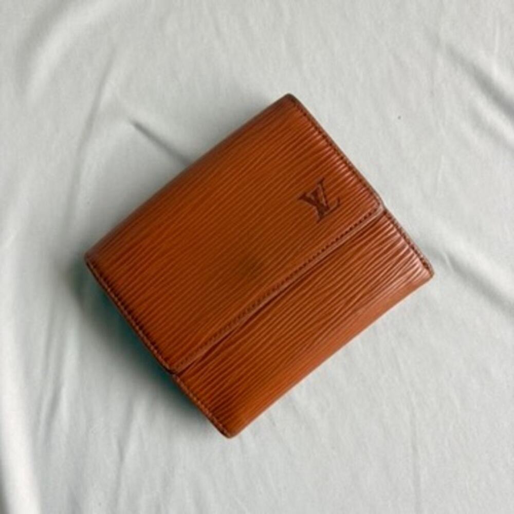 Vintage Louis Vuitton Epi Portefeuille Elise Trifold Wallet - Kenyan Fawn